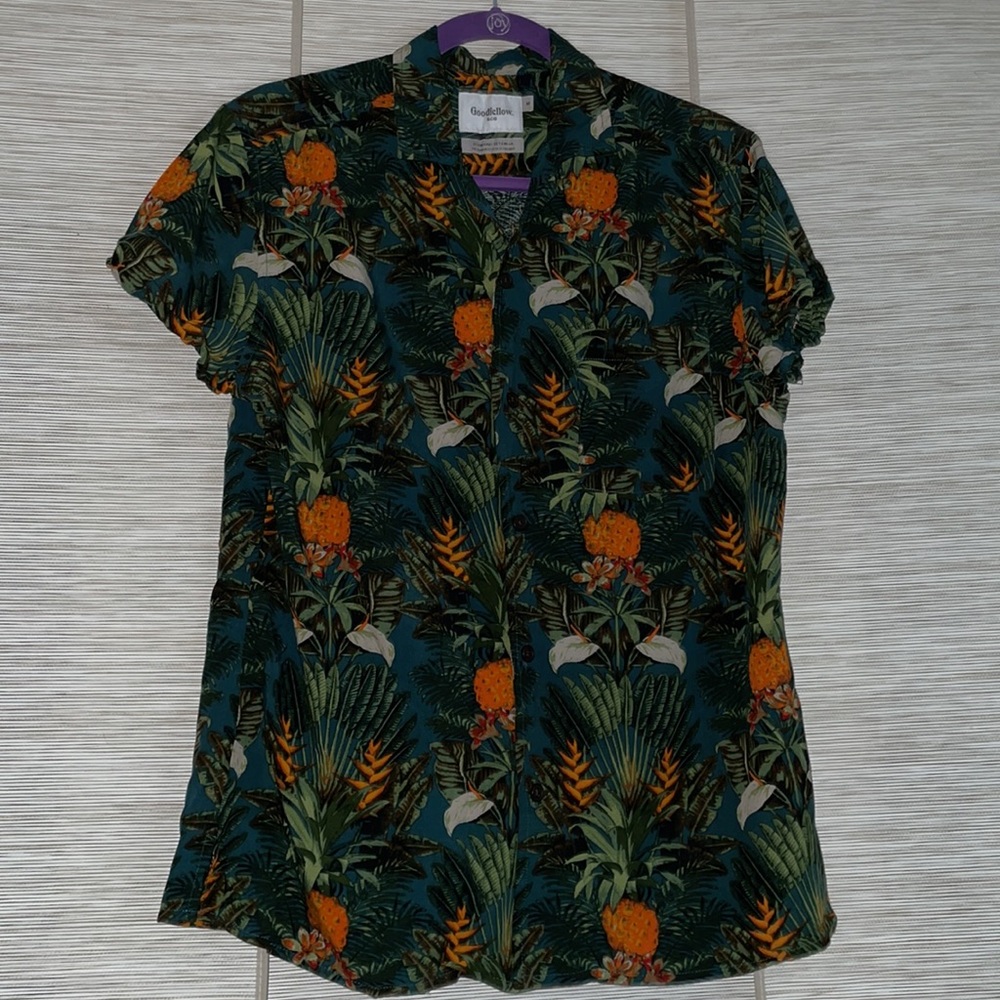 Good fellow short sleeve button down shirt